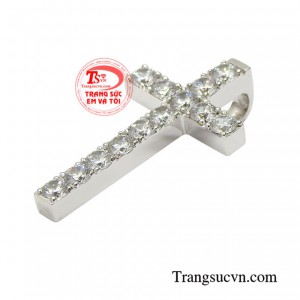 Chiếc mặt dây này sẽ là món quà ý nghĩa để dành cho những người thân thương của bạn với lời chúc nhiều bình an.