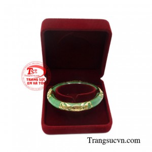 Vòng ngọc bọc vàng hợp phong thủy, thanh toán an toàn.