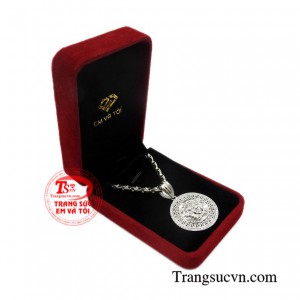 Bộ mặt dây nam cá tính