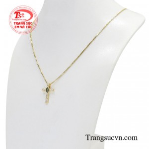 Không chỉ mang đến vẻ sang trọng và hợp thời trang, đeo bộ dây chuyền này còn đem lại nhiều điều tốt lành cho chủ sở hữu.