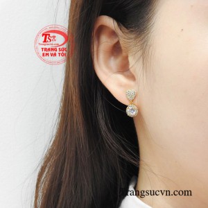 Bông tai vàng dễ thương