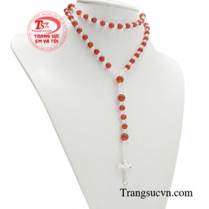  Đem chuỗi tràng hạt bên người bạn sẽ được cả Đức Mẹ và Chúa che chở và soi sáng tâm hồn. 