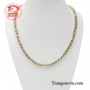 Dây chuyền nam giới năng động nhập khẩu từ Italy được nhiều phái mạnh yêu thích và lựa chọn.