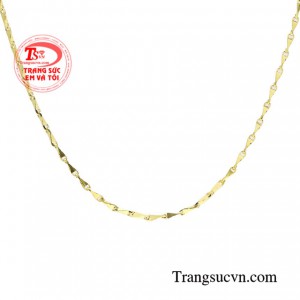 Hãy đến với trang sức Em và Tôi và chọn những mẫu dây chuyền phù hợp toát lên được thần thái của người đeo.