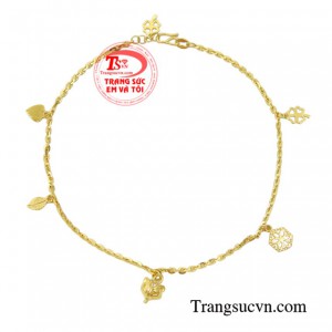 Lắc chân vàng quyến rũ mang đến cho phái nữ vẻ đẹp trong trẻo và đầy quyến rũ.