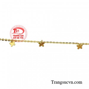 Hãy đến với trang sức Em và Tôi để lựa chọn những mẫu lắc chân phù hợp với cá tính của bạn nhé!