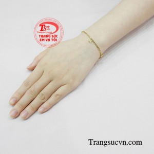 Lắc tay vàng hồ điệp.