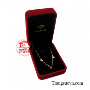 Lắc tay vàng hồ điệp thanh lịch.