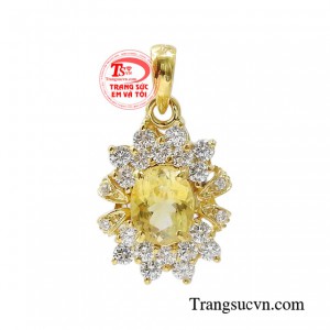 Mặt dây chuyền nữ đài các được chế tác từ vàng 14k và đá thạch anh vàng thiên nhiên. 