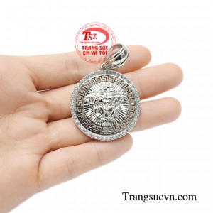 Mặt dây nam vàng trắng cá tính mạnh mẽ.