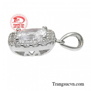 Sản phẩm phù hợp với nhiều kiểu trang phục và được phái đẹp vô cùng yêu thích.