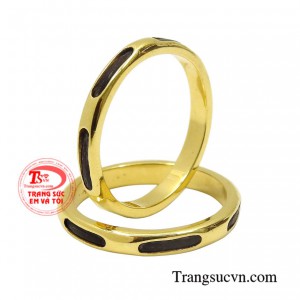 Trang sức Em và Tôi là thương hiệu cung cấp trang sức dẫn đầu xu hướng về mẫu mã, kiểu dáng.