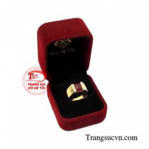 Sản phẩm có giấy kiểm định đá quý uy tín kèm theo.