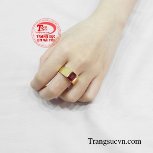 Nhẫn nam ruby thành công