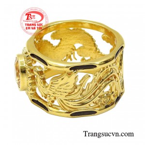 Do đó rồng phượng luôn là cảm hứng dồi dào để thợ chế tác hoàn kim tạo nên một sản phẩm thật hoàn mỹ mang đến nhiều vận may cho người đeo.