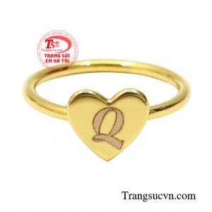 Khách hàng có thể khắc tên hay một kí hiệu riêng tạo nên một dấu ấn và cá tính cho bản thân.