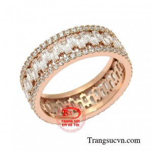 Hãy đến với trang sức Em và Tôi để lựa chọn những mẫu trang sức phù hợp với từng phong cách mà mình yêu thích nhé!