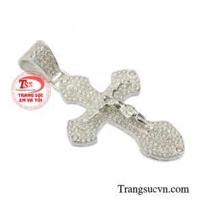 Người mang đức tin và lòng cứu rỗi linh hồn với tình yêu thương bao la bất diệt. 