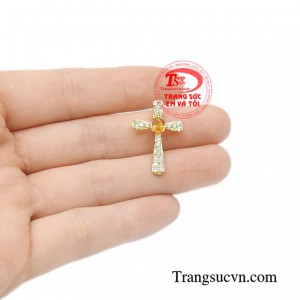 Thánh giá sapphire vàng tinh tế an lành.