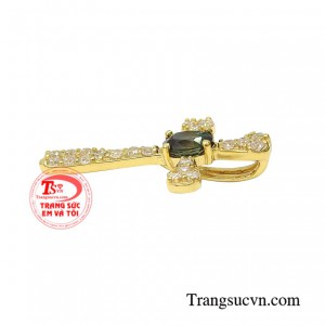 Mặt dây thánh giá vàng sapphire thiên nhiên đảm bảo chất lượng.