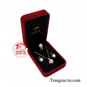 Bộ trang sức vàng ngọc trai phong thủy nhận đặt chế tác theo yêu cầu.