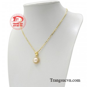 Ngọc trai được xem là vẻ đẹp vĩnh cửu và trường tồn, được coi là vật phẩm chứa đựng nhiều giá trị văn hóa lâu đời.