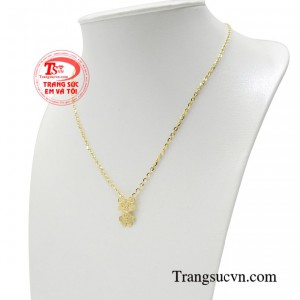 Sản phẩm như tấm bùa hộ mệnh mang đến bình an, may mắn cho người sử dụng.