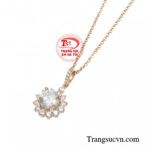 Sự kết hợp ăn ý này sẽ giúp bạn luôn tỏa sáng dù ở bất kỳ nơi đâu