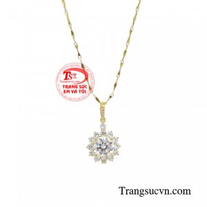 Bộ mặt dây vàng thanh nhã thuộc top 1 sản phẩm bán chạy.