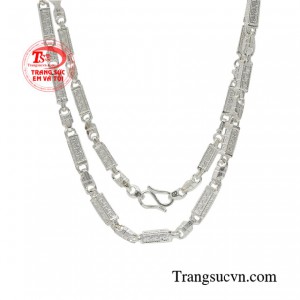 Dây chuyền nam bạc bền đẹp, chất lượng, giao hàng nhanh toàn quốc.