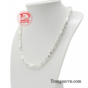 Sản phẩm phù hợp với nhiều kiểu trang phục và lứa tuổi