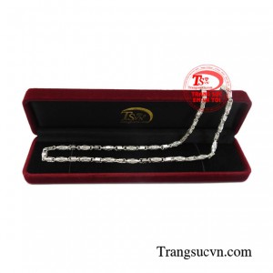 Dây chuyền bạc nam sang trọng