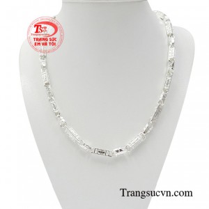 Dây chuyền nam bạc tài lộc là dòng sản phẩm được nam giới yêu thích và lựa chọn