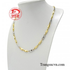 Sản phẩm kiểu dáng đơn giản nhưng lại không hề đơn điệu nhàm chán.