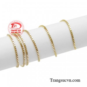Chiếc dây chuyền sẽ giúp  bạn tự tin và xinh đẹp dù trong bất kỳ hoàn cảnh nào,