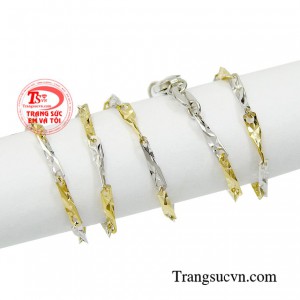 Từ phong cách đơn giản đến sang trọng quý phái, chỉ trong tích tắc đã khiến bạn trở nên thu hút và tỏa sáng.