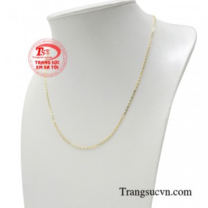 Vì vậy chiếc dây chuyền này không quá kén người dùng mà lại được sử dụng rât phổ biến.