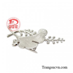 Vì vậy ghim cài áo cũng là món quà tặng, vật lưu niệm đặc biệt ý nghĩa cho người thân và bạn bè