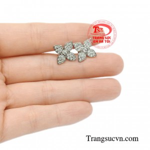 Hoa tai vàng trắng thuần khiết bảo hàng uy tín.