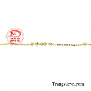 Đây cũng sẽ là món quà tặng giúp gắn kết tình cảm đôi lứa, mang đến nhiều niềm vui, bất ngờ cho người con gái thân thương.