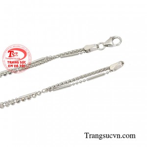 Lắc chân vàng tỏa sáng được thiết kế nhỏ nhắn trên chất liệu vàng trắng 18k Italy.