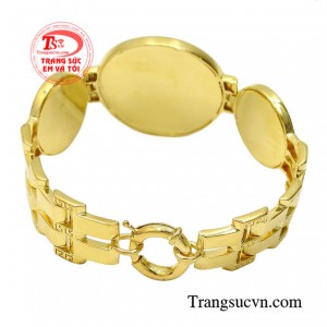 Sư tử là loài vật tượng trưng cho lòng dũng cảm, can đảm, có tính thận trọng và thông minh.