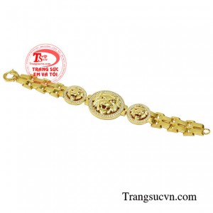 Đây sẽ là món trang sức không thể thiếu dành cho các chàng trai theo phong cách mạnh mẽ, cá tính.