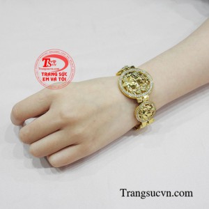 Lắc tay chúa tể sơn lâm