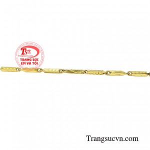 Chiếc lắc tay này là sự lựa chọn tuyệt vời dành cho các bé vừa hợp thời trang, bền đẹp mà còn an toàn cho làn da trẻ nhỏ.