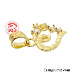 Mặt dây trái tim mùa xuân là món đồ trang sức đẹp đẽ giúp bạn thể hiện được vẻ đẹp của chính mình. 