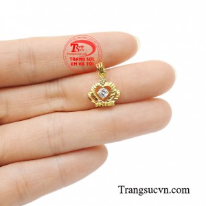 Mặt dây chuyền vàng bền đẹp, chất lượng, chế tác theo yêu cầu.