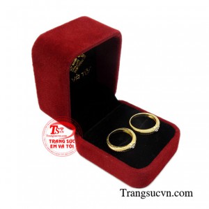 Nhẫn cưới vàng uyên ương chất lượng.