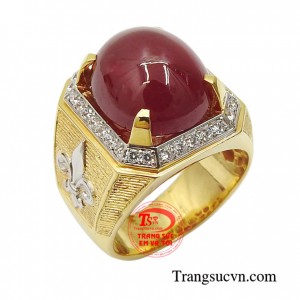 Ruby còn là viên đá mang lại may mắn, tài lộc và bình an, là lá bùa hộ mệnh cho mỗi người.