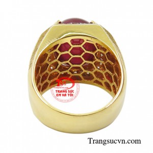 Nhẫn nam ruby thiên nhiên chất lượng cao, có giấy kiểm định đảm bảo.